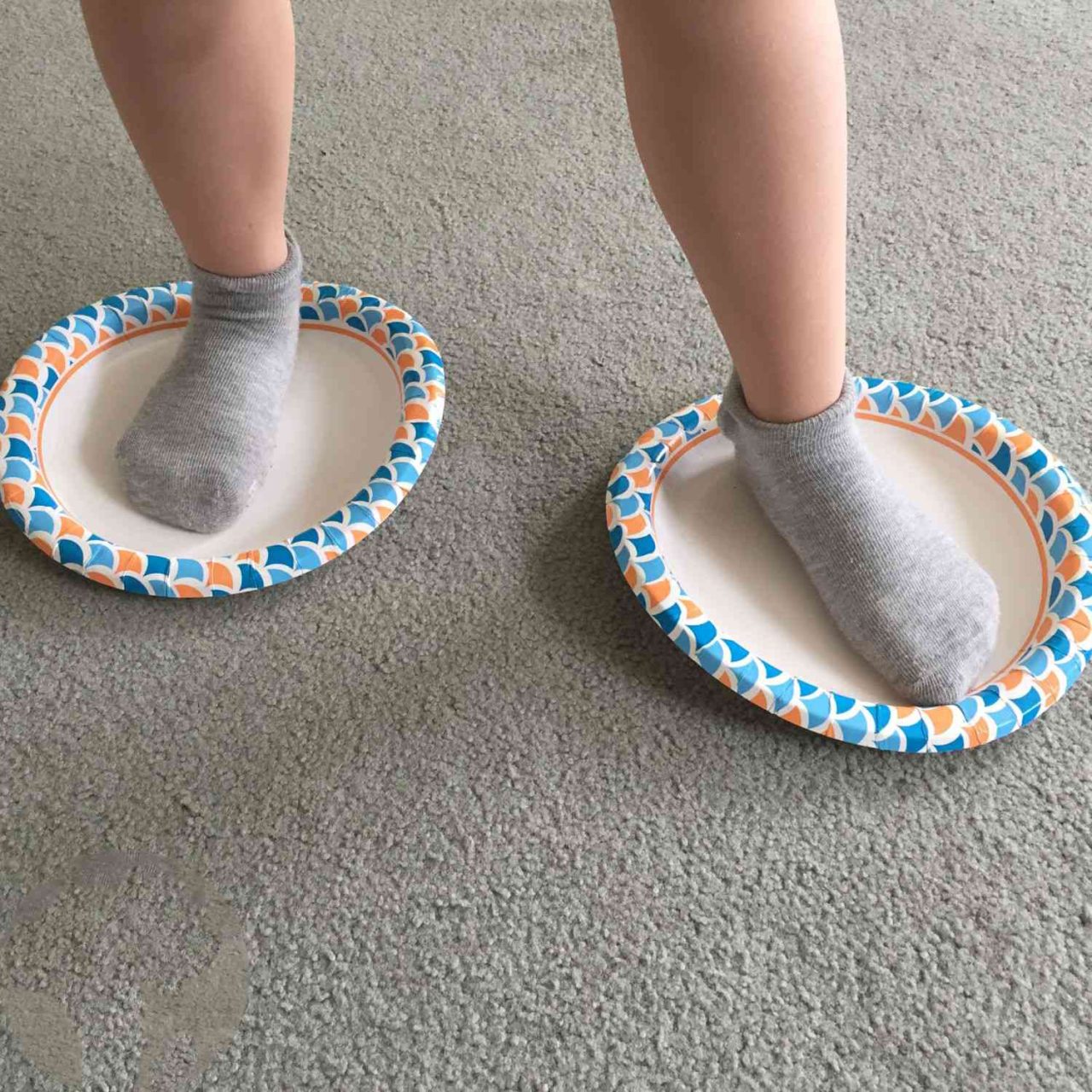 3 Movement Activities with Paper Plates 3