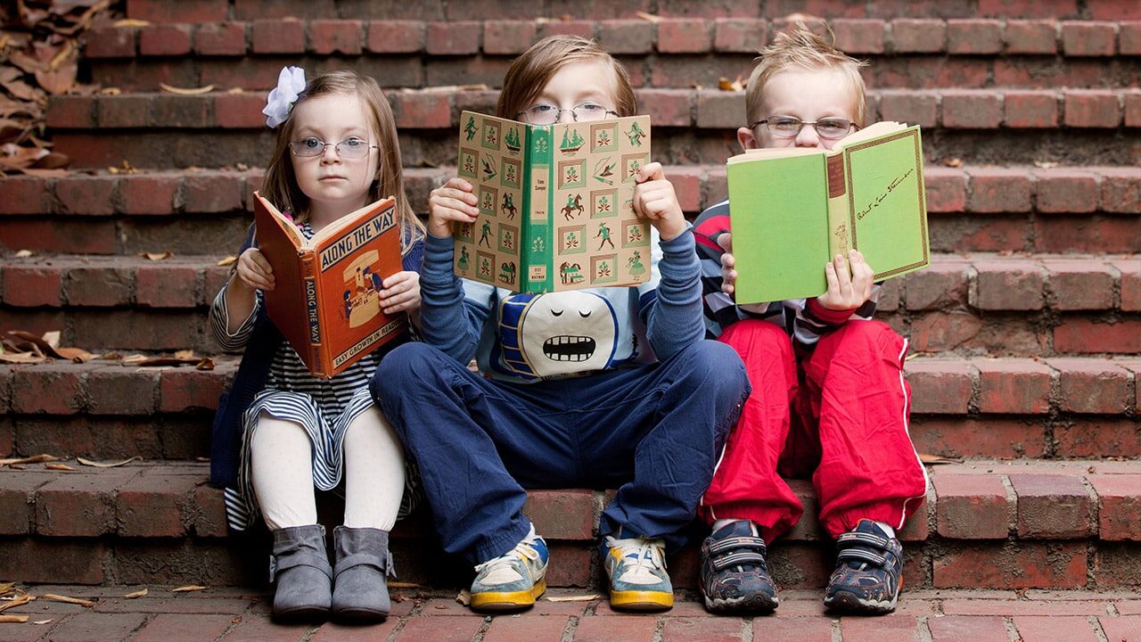 راهکارهای جذاب برای ترغیب کودکان به خواندن کتاب های کودک 1