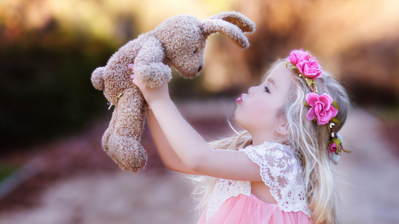 عروسک اسباب بازی کودک