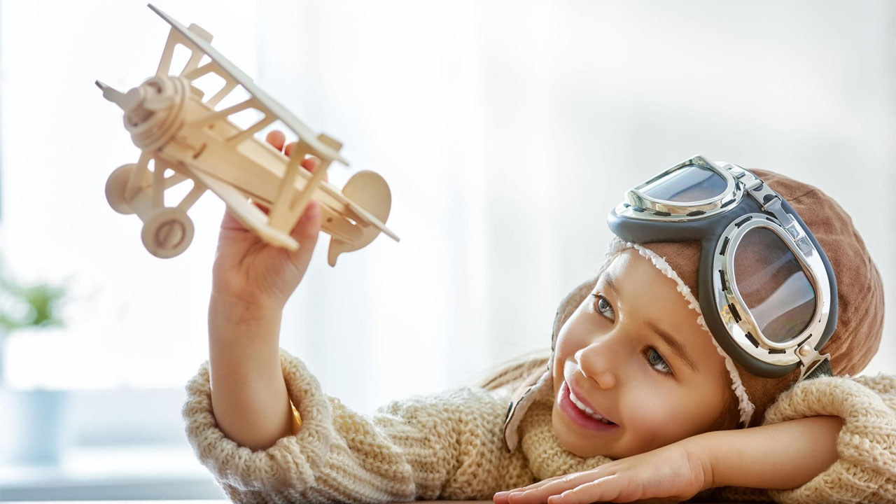اسباب بازی هواپیما چوبی کودک