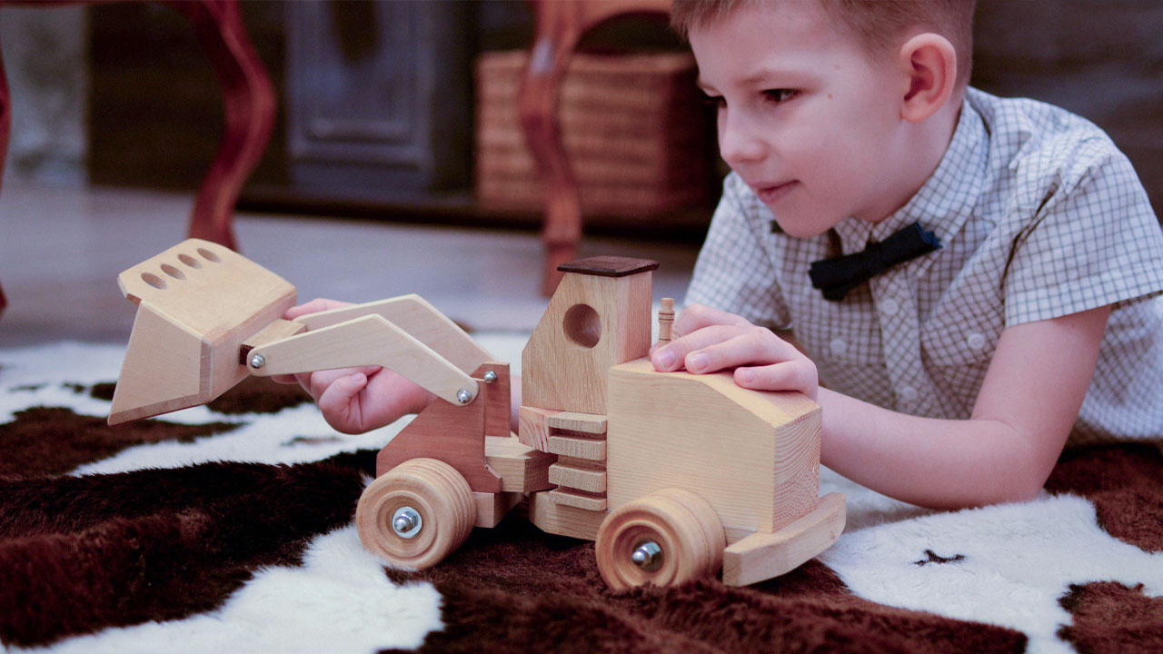 اسباب بازی لودر چوبی