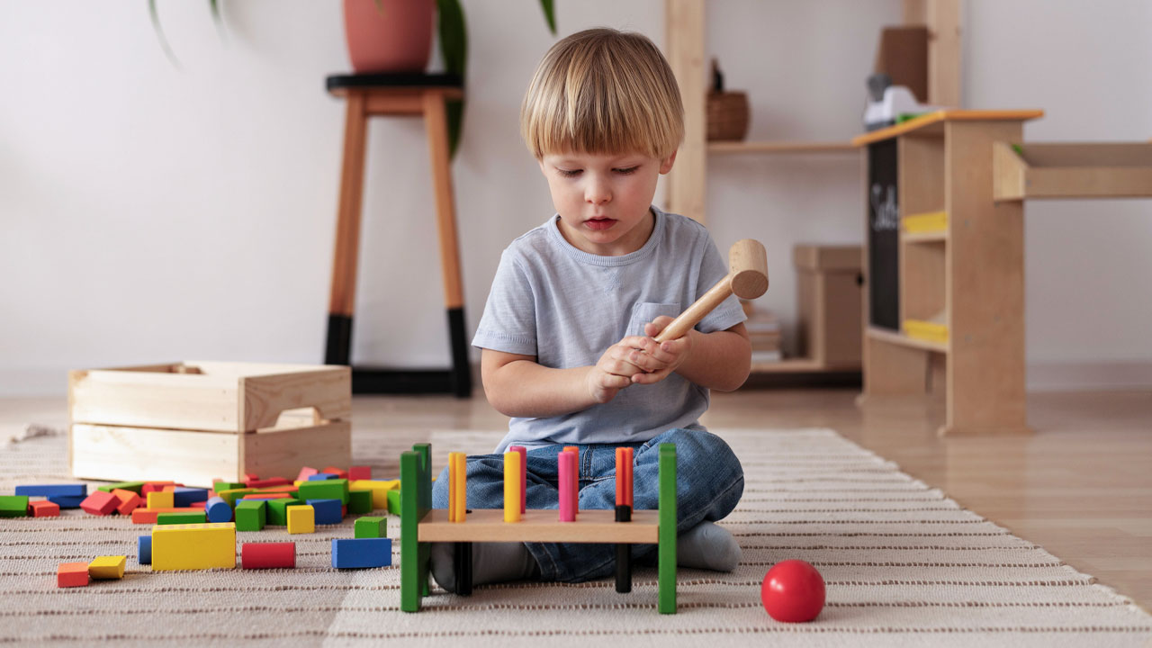 اسباب بازی چوبی